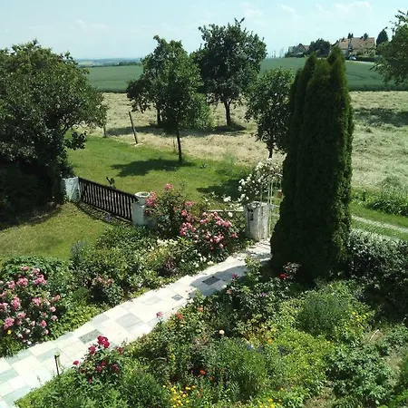 Ferienhaus Lola Nyaraló *