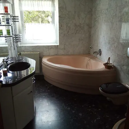 Ferienhaus Lola Nyaraló Gera